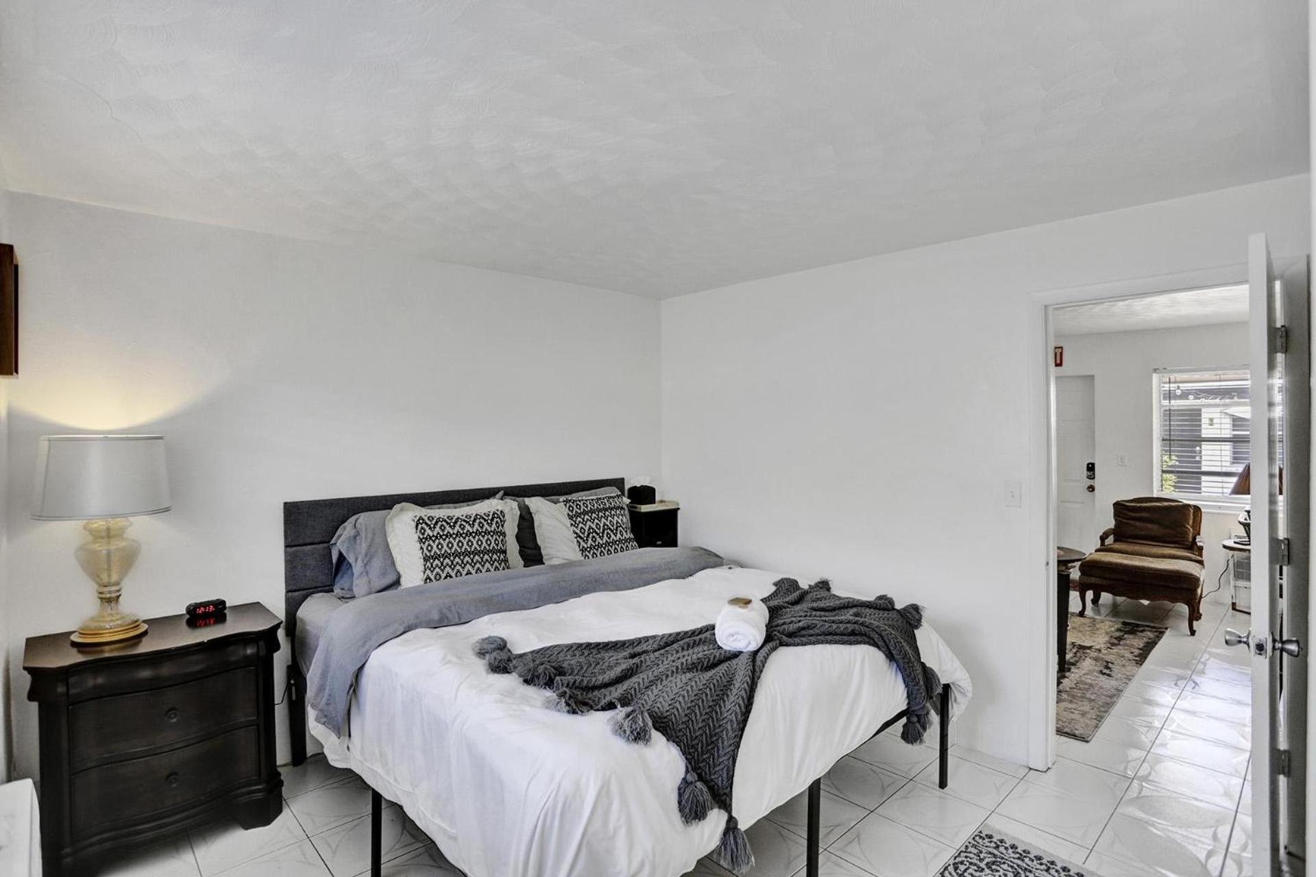 Victoria Park Regency Apartment ฟอร์ต ลอเดอร์เดล ห้อง รูปภาพ